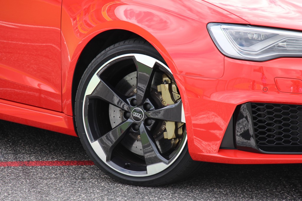 audi-rs3-sportback-2015-2